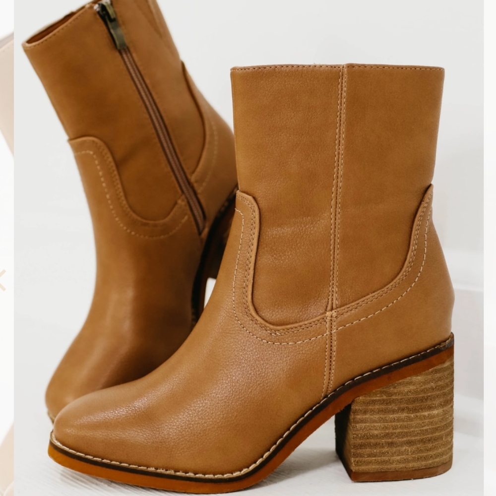 Taupe bootie